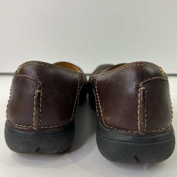 Clarks Structured Women's Brown Leather MaryJane Shoes - Picture 7 of 12